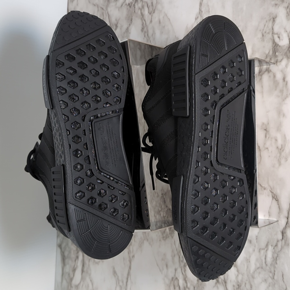 Adidas Primeblue Sneakers - Picture 3 of 4